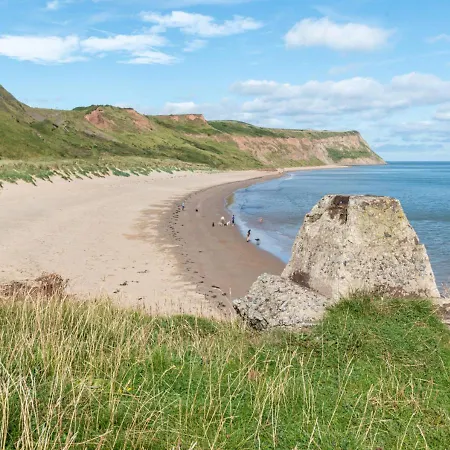 Cove Hideaway Skinningrove